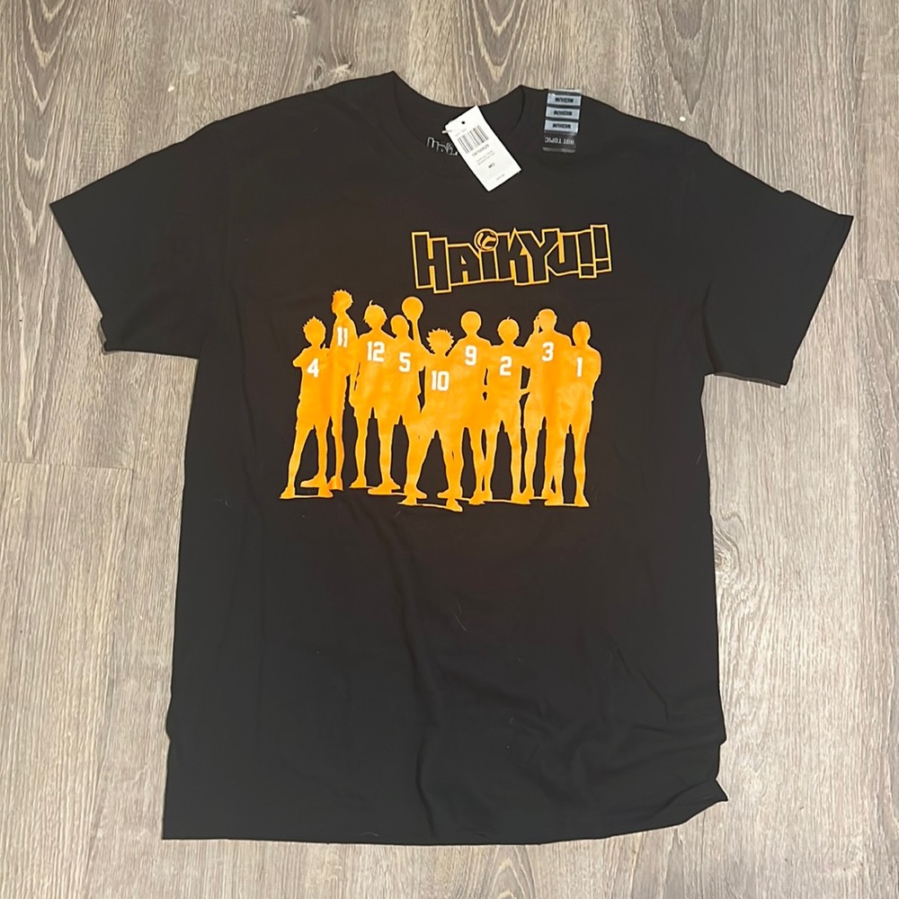 NWT Hot Topic Haikyuu T-shirt